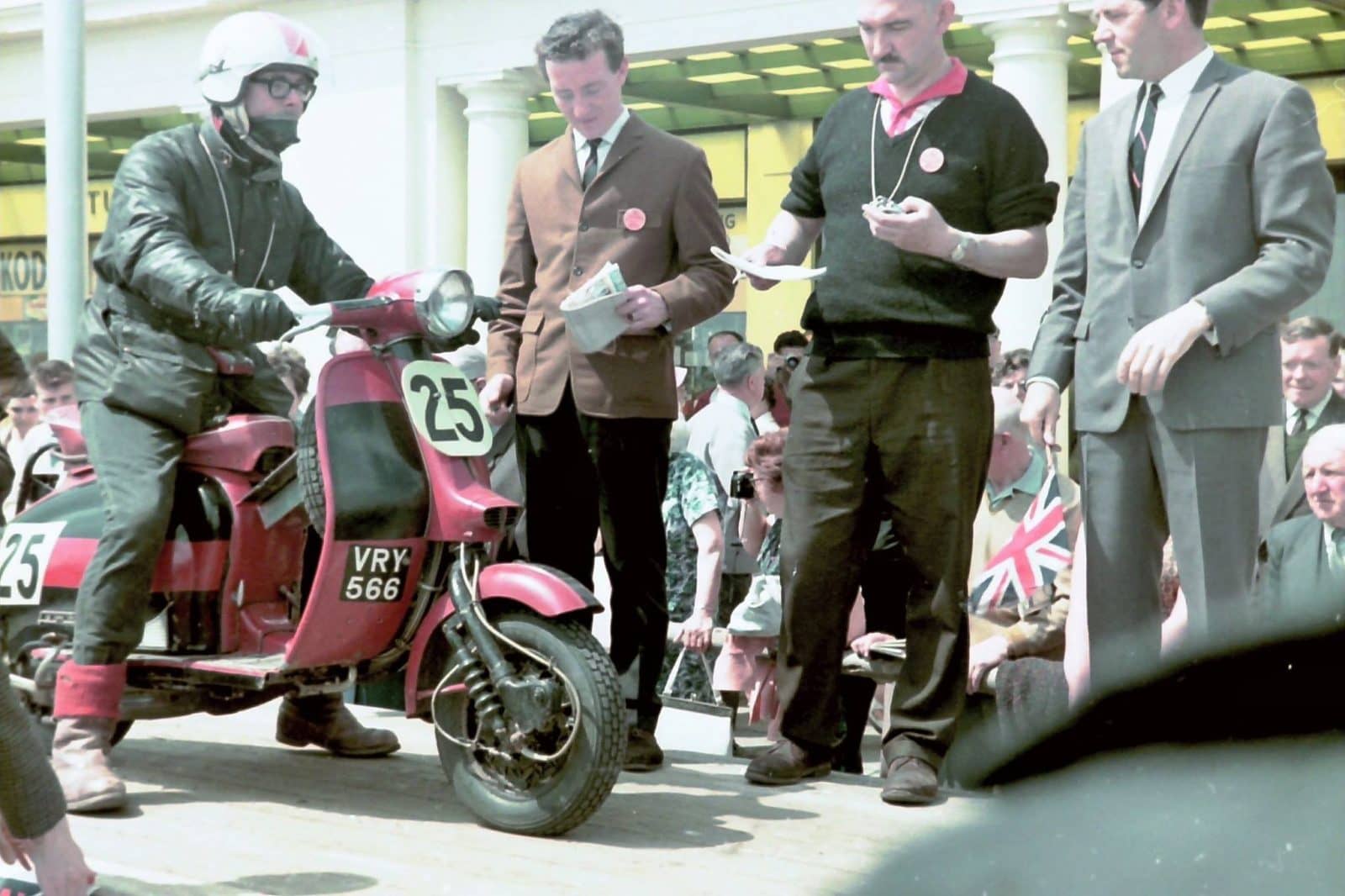 THE ISLE OF MAN YEARS – 1967 – The Silver haired Scooterist